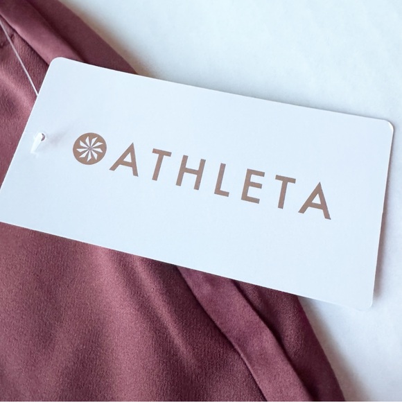 Athleta New Endeavor High Rise Relaxed Pant
Cherrywood Brown Women's Size S NWT - Picture 14 of 16